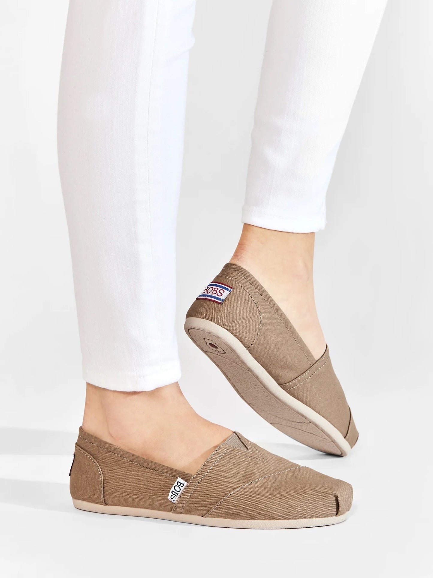 Skechers Γυναικείες Εσπαντρίγιες - BOBS Plush - Peace and Love 33645-TPE