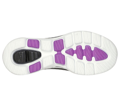 Skechers Παπούτσι Γυναικείο - Cali Gear: Go Walk 5-Sun Kissed - 111105-BKW - Black-White
