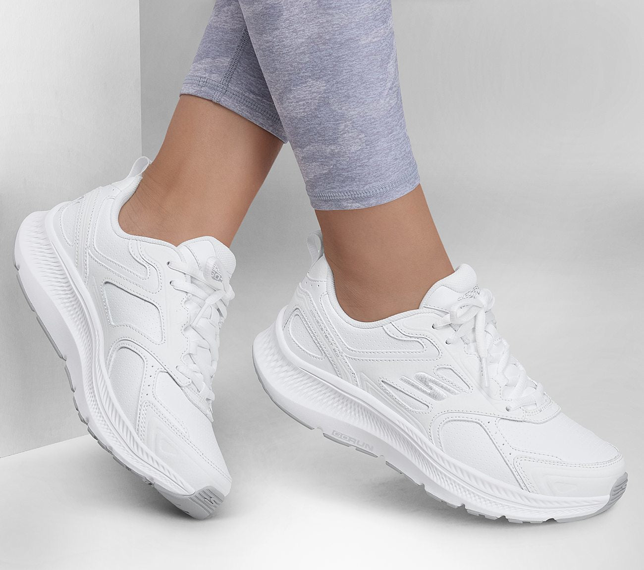 Skechers Παπούτσι Γυναικείο - GOrun Consistent 2.0 - Sumpter Trail White