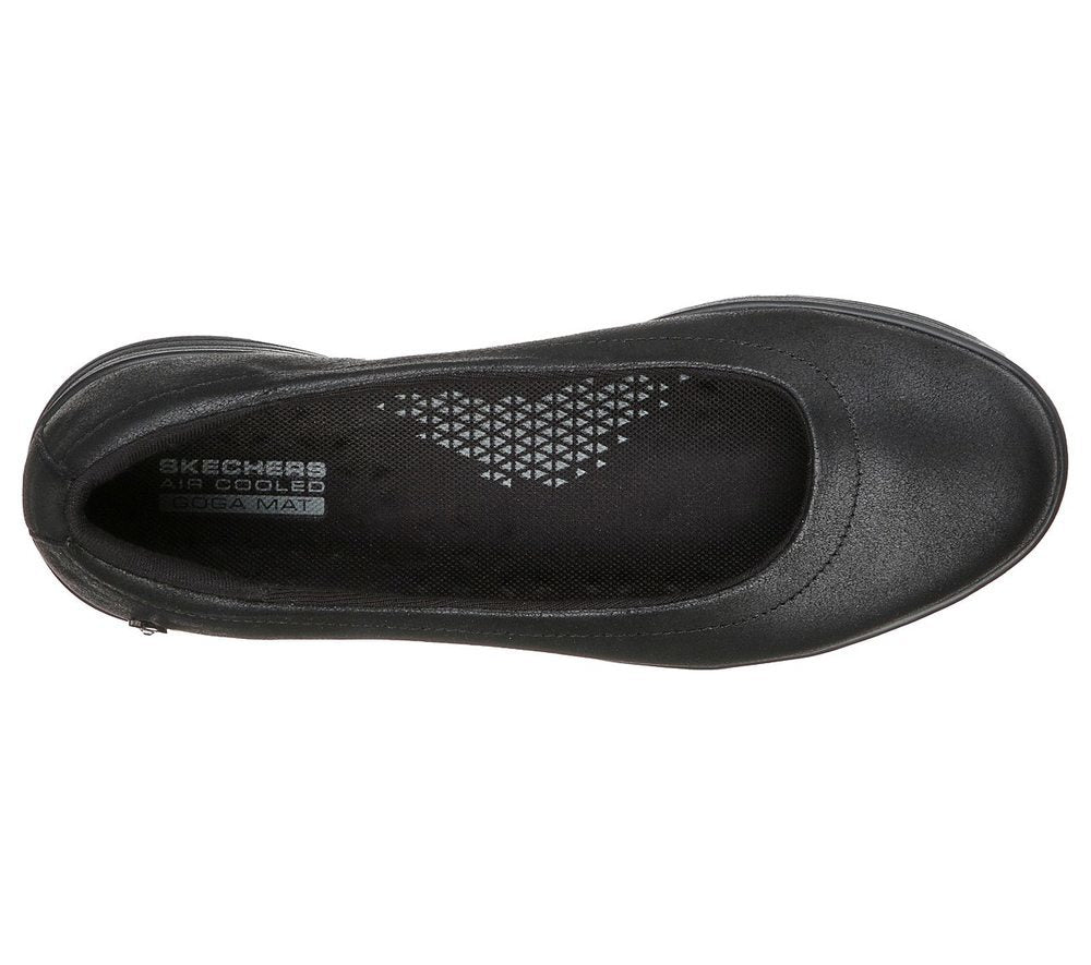 Skechers Παπούτσι Γυναικείο -On the GO Dreamy - Nightout 136210_BBK Black